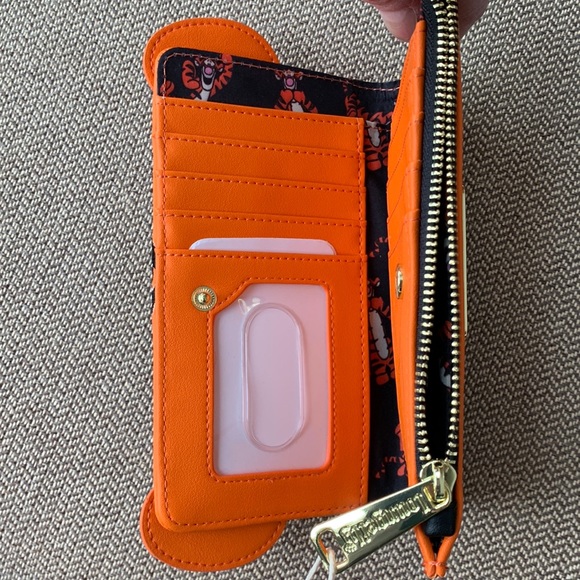 Loungefly Winnie the Pooh Tigger Cosplay Flap Wallet - Picture 15 of 16